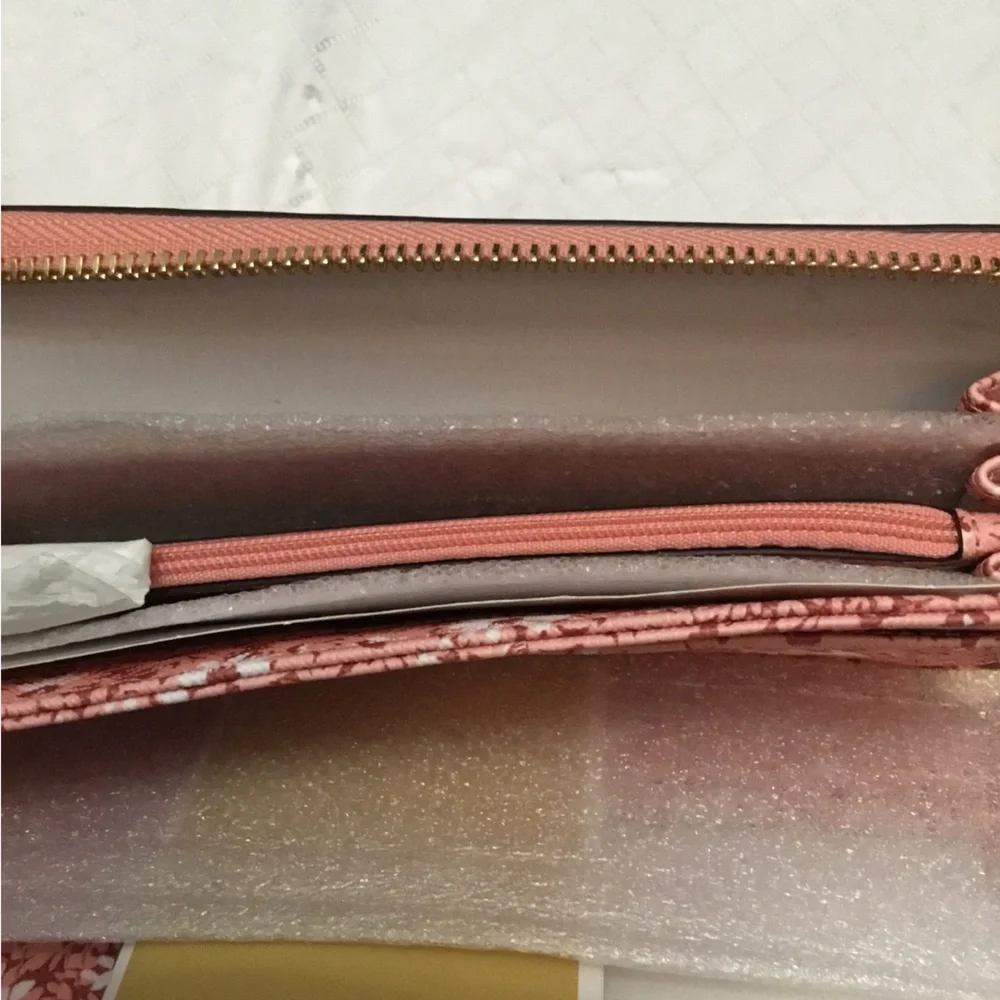 Michael Kors Peach Saffiano Zip Wallet with Gold Plaque - Picture 5 of 16